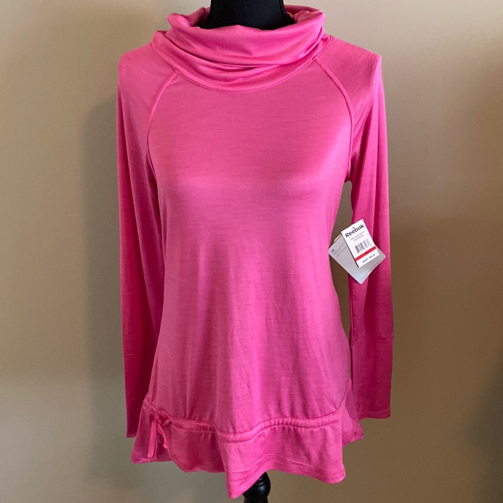 NWT- Pink Reebok runners top.  Barbiecore Vibes!  Slim Fit. Women’s size S. - Picture 2 of 14